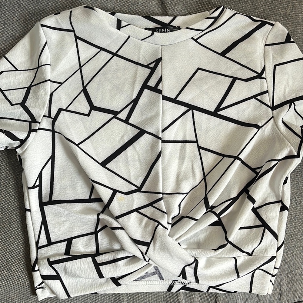 SHEIN crop top